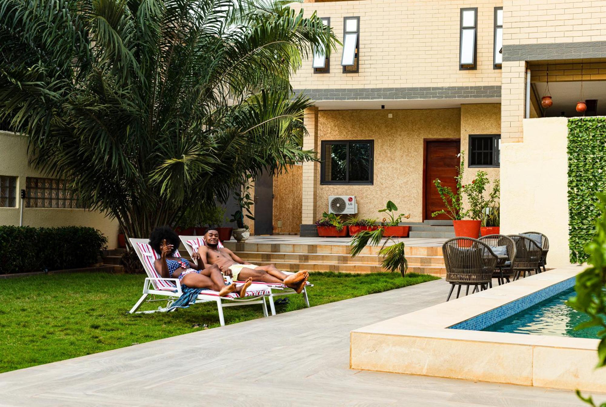 Mokaa Residence Hoteliere Lomé Esterno foto
