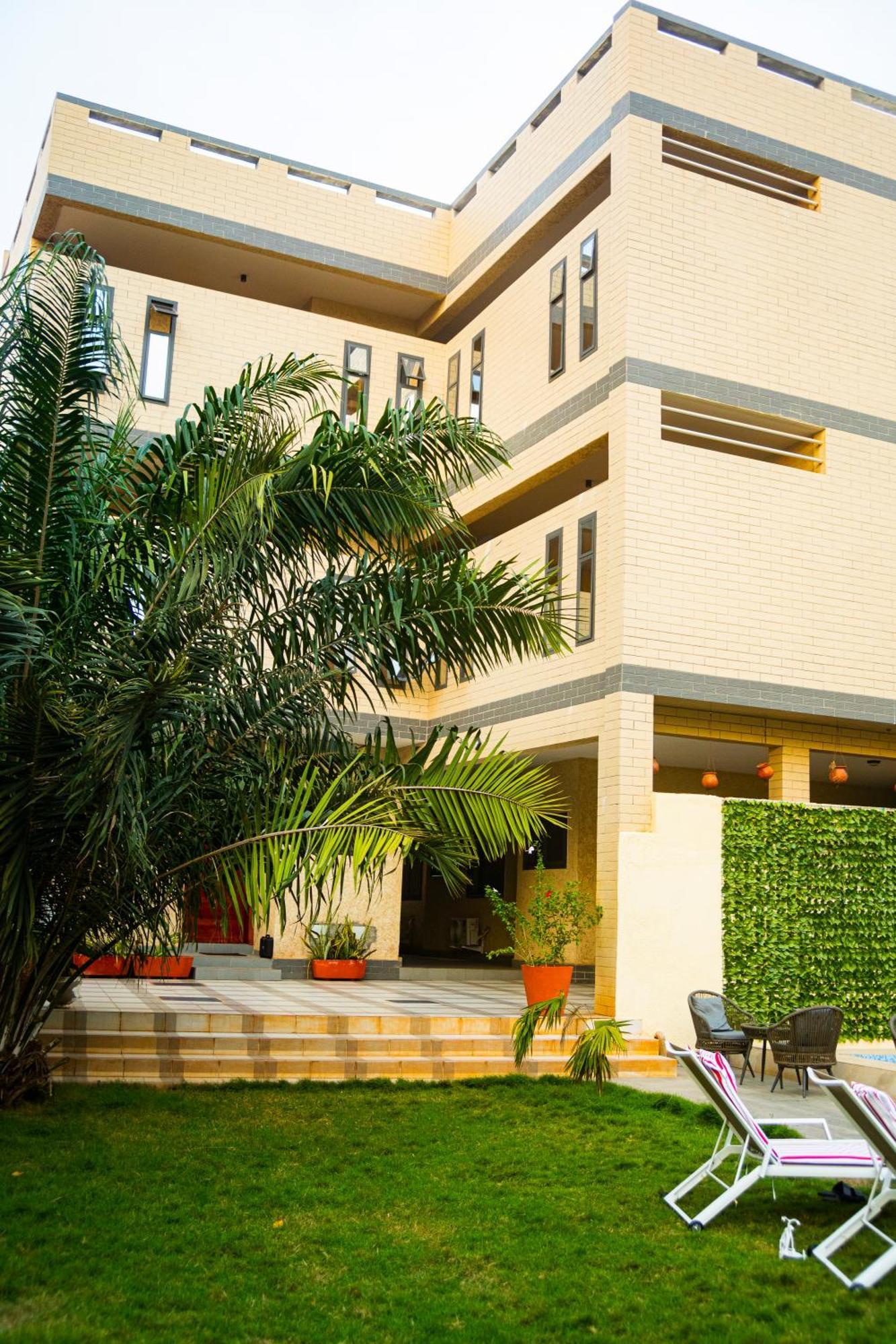 Mokaa Residence Hoteliere Lomé Esterno foto